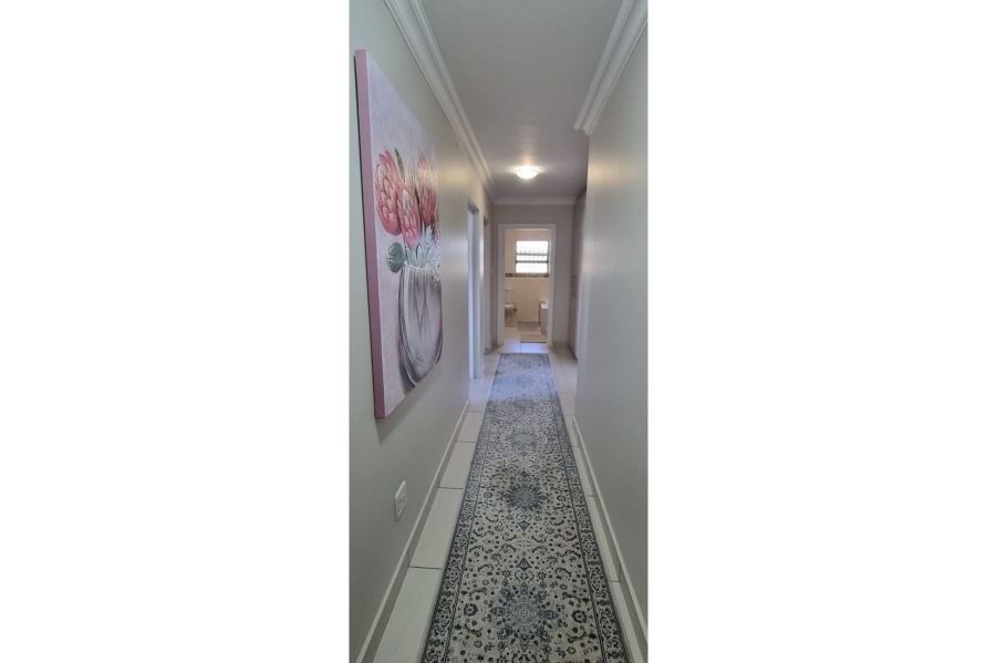 4 Bedroom Property for Sale in Monte Christo Western Cape